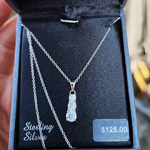 Diamonluxe Sterling Silver Cubic Zirconia Three Stone Pendant Necklace - Picture 4 of 6